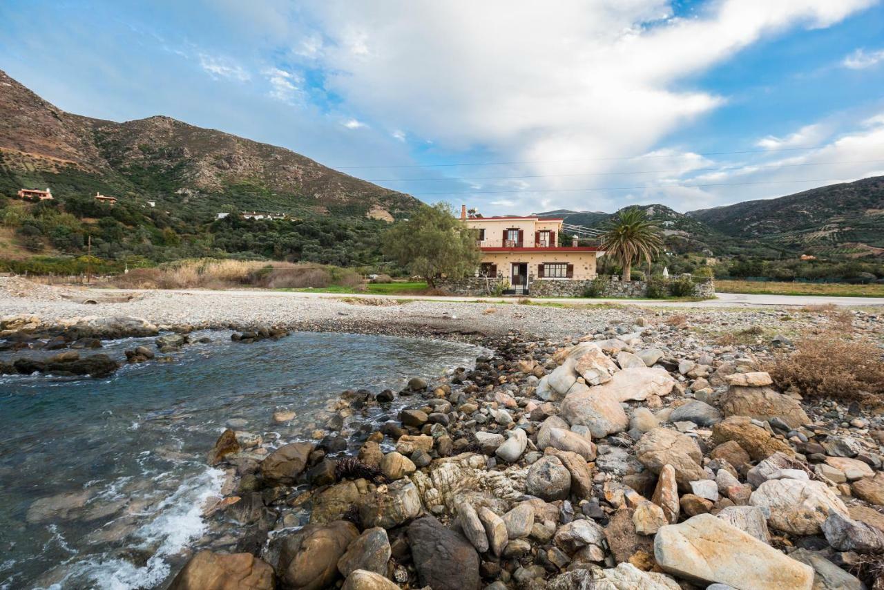 Pericles Beach Villa Kissamos Exterior photo