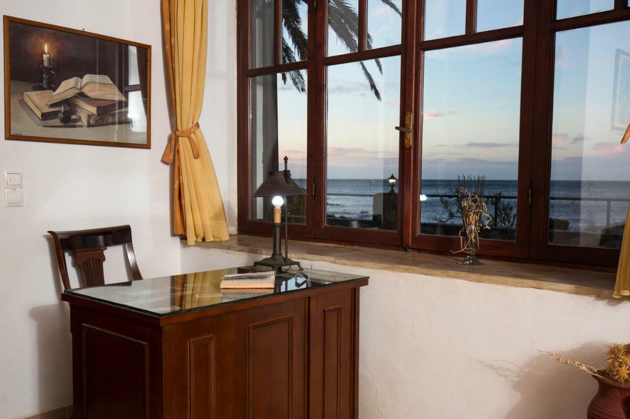 Pericles Beach Villa Kissamos Exterior photo