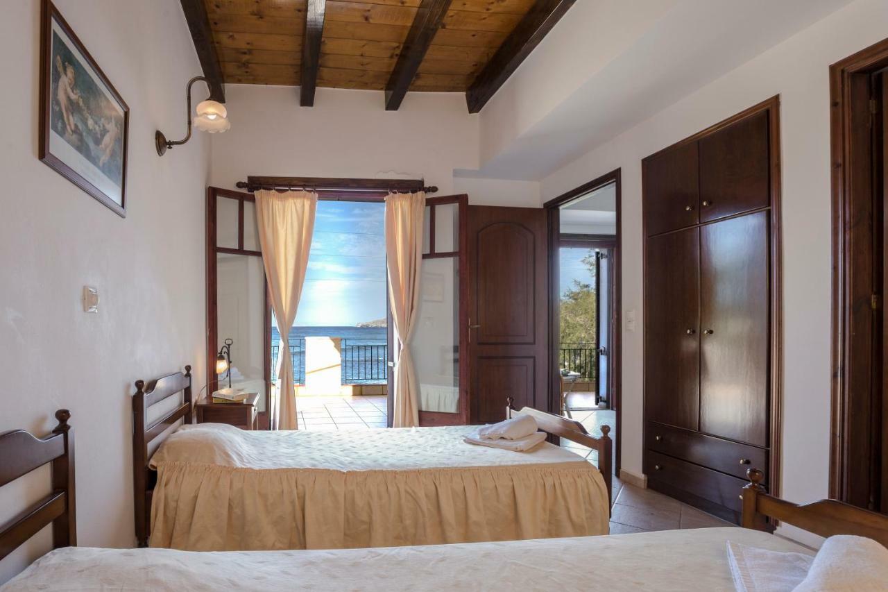 Pericles Beach Villa Kissamos Exterior photo